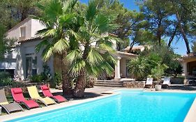 Sous les pins